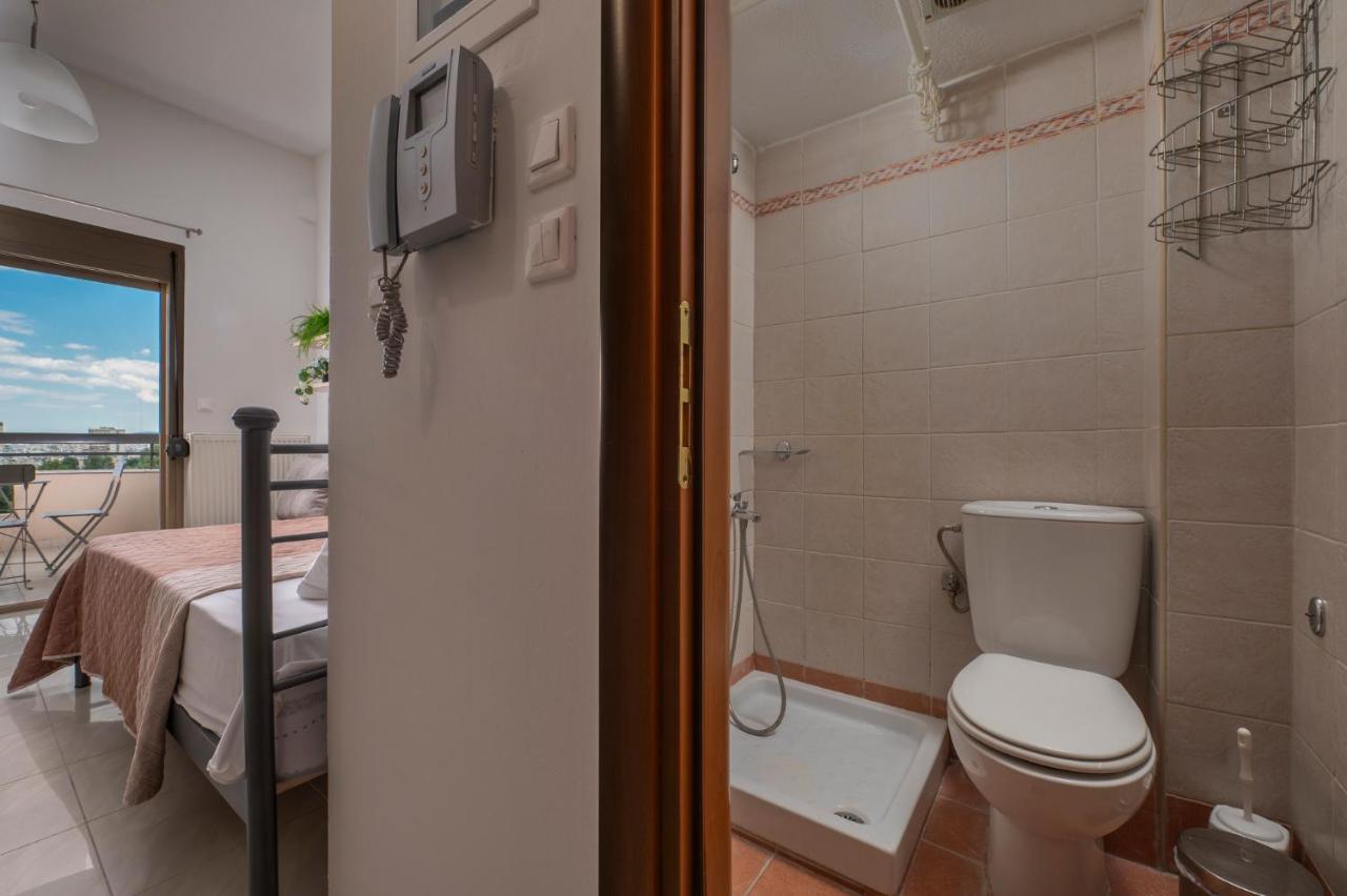 Kosmos Service Apartment Beautiful Studio 1 With Additional Cost Parking เทสซาโลนิกิ ภายนอก รูปภาพ