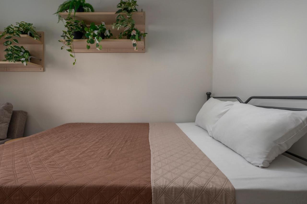 Kosmos Service Apartment Beautiful Studio 1 With Additional Cost Parking เทสซาโลนิกิ ภายนอก รูปภาพ